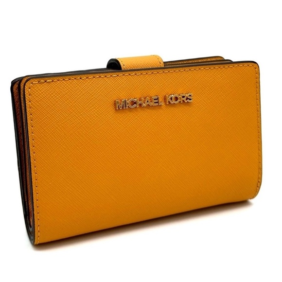 Michael Kors Medium Bifold Zip Chain Wallet Cider - Picture 2 of 8